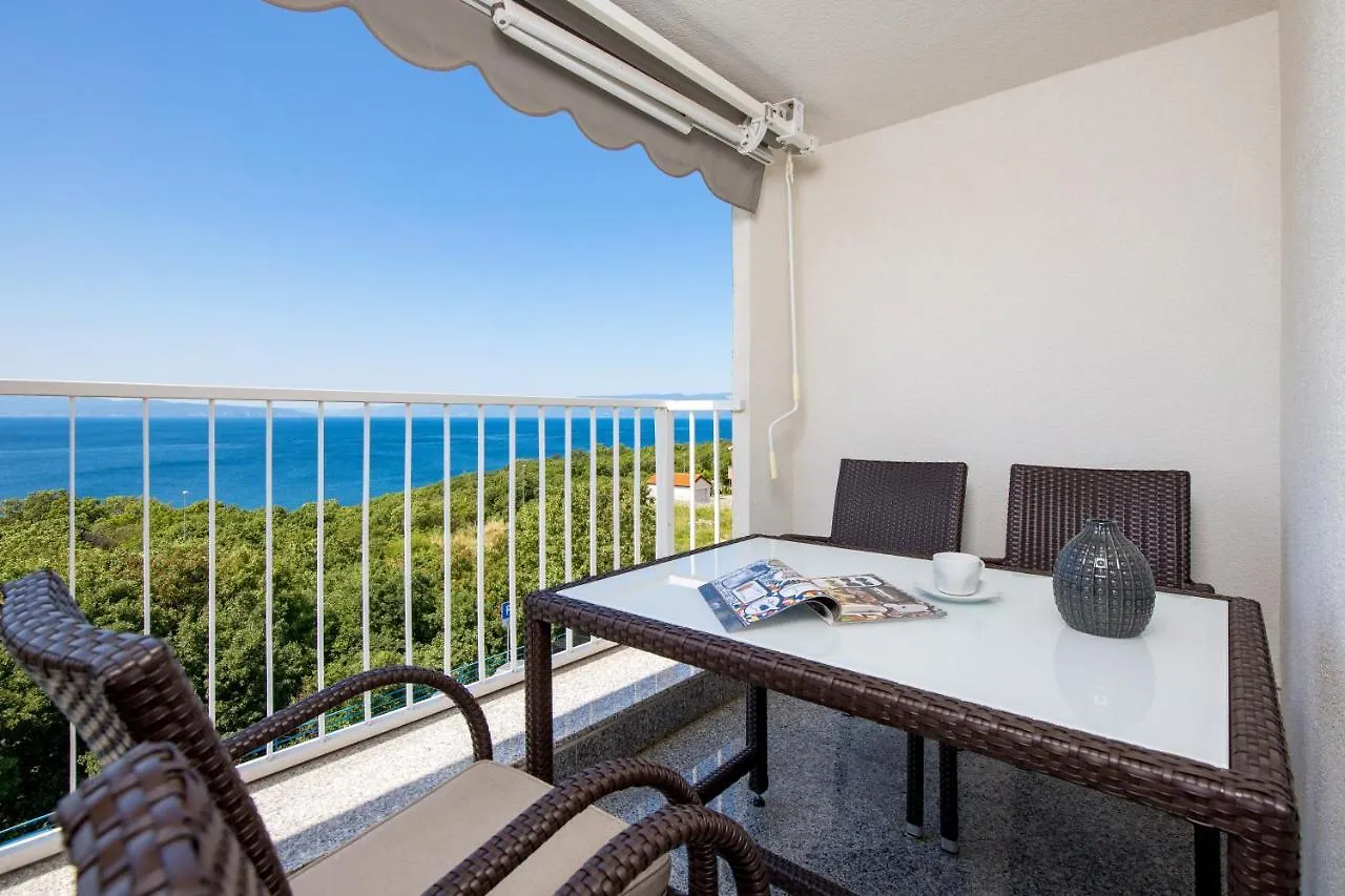 Apartment Kvarner View كوسترينا