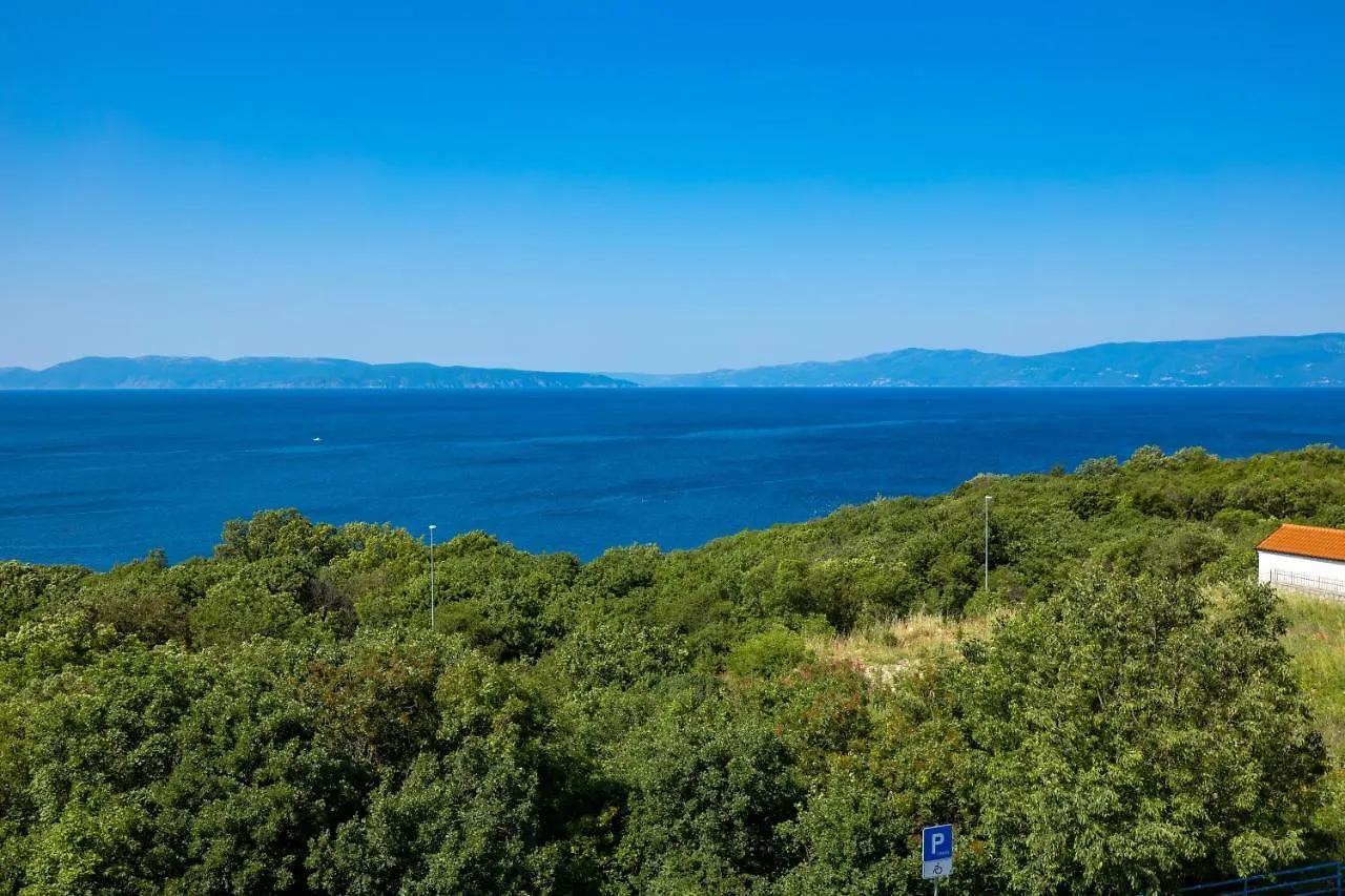 Apartment Kvarner View كوسترينا